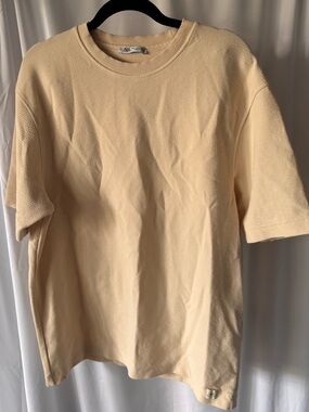 Zara Men's Light Cream Short-Sleeve Knit Tee